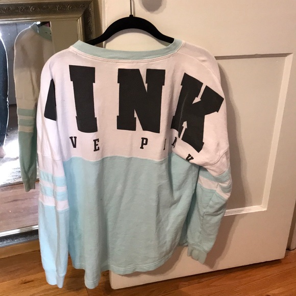Sweaters - VS Crew sweatshirt
